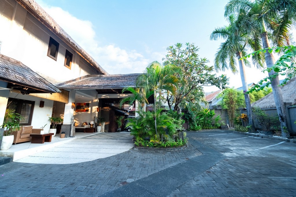 The Maya Seminyak Villas